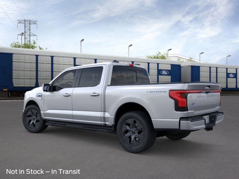 2025 Ford F-150 Lightning Lariat photo 4