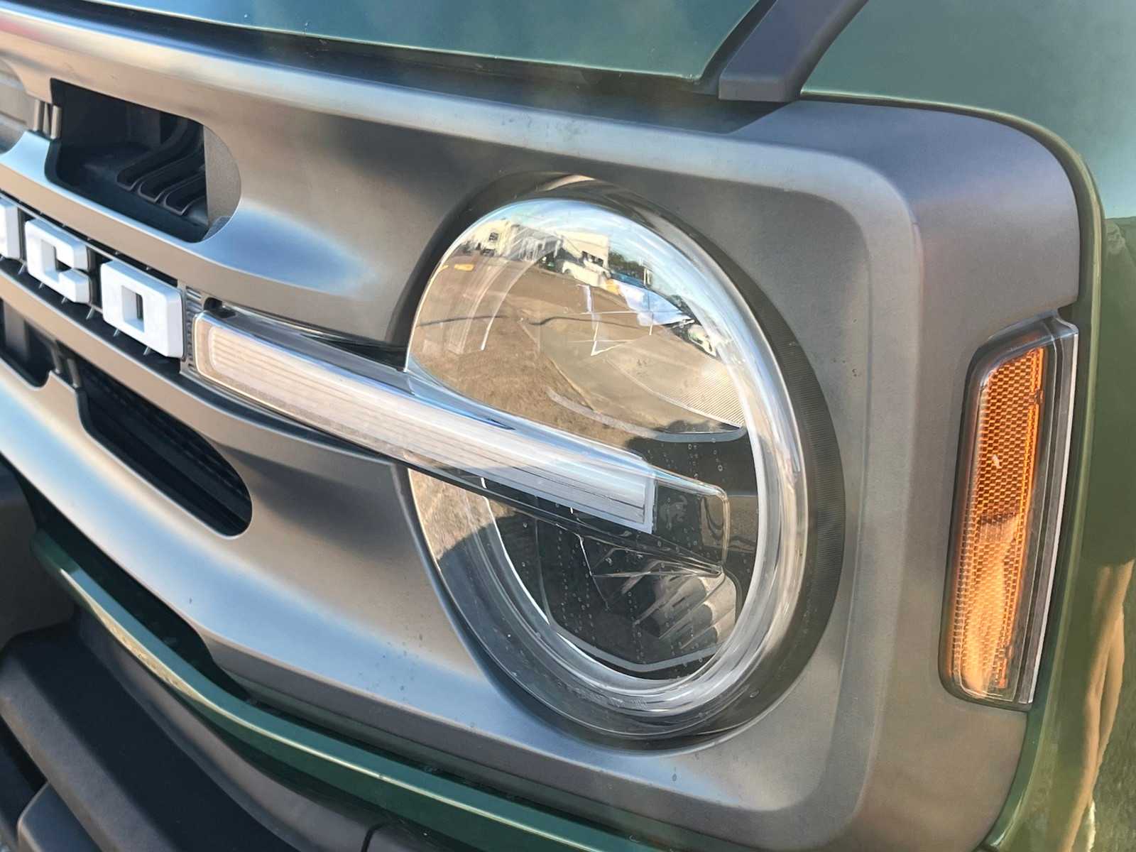 2022 Ford Bronco Big Bend photo 3