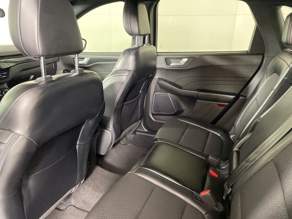 2024 Ford Escape ST-Line photo 39