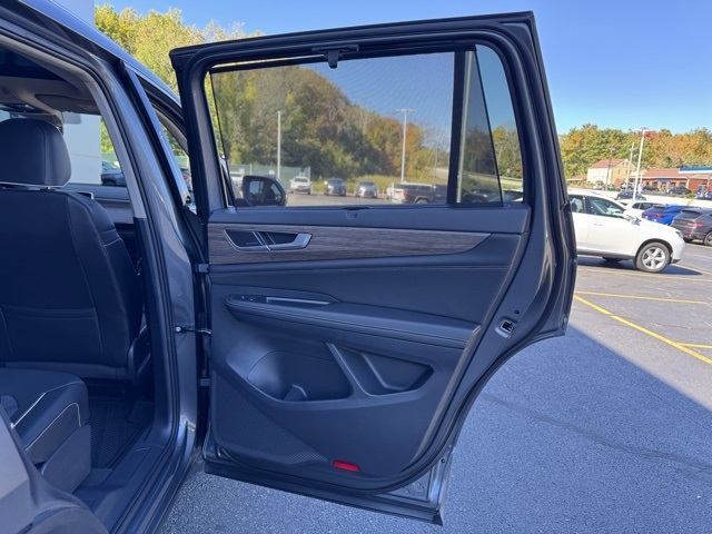 2024 Volkswagen Atlas SEL Premium R-Line photo 19