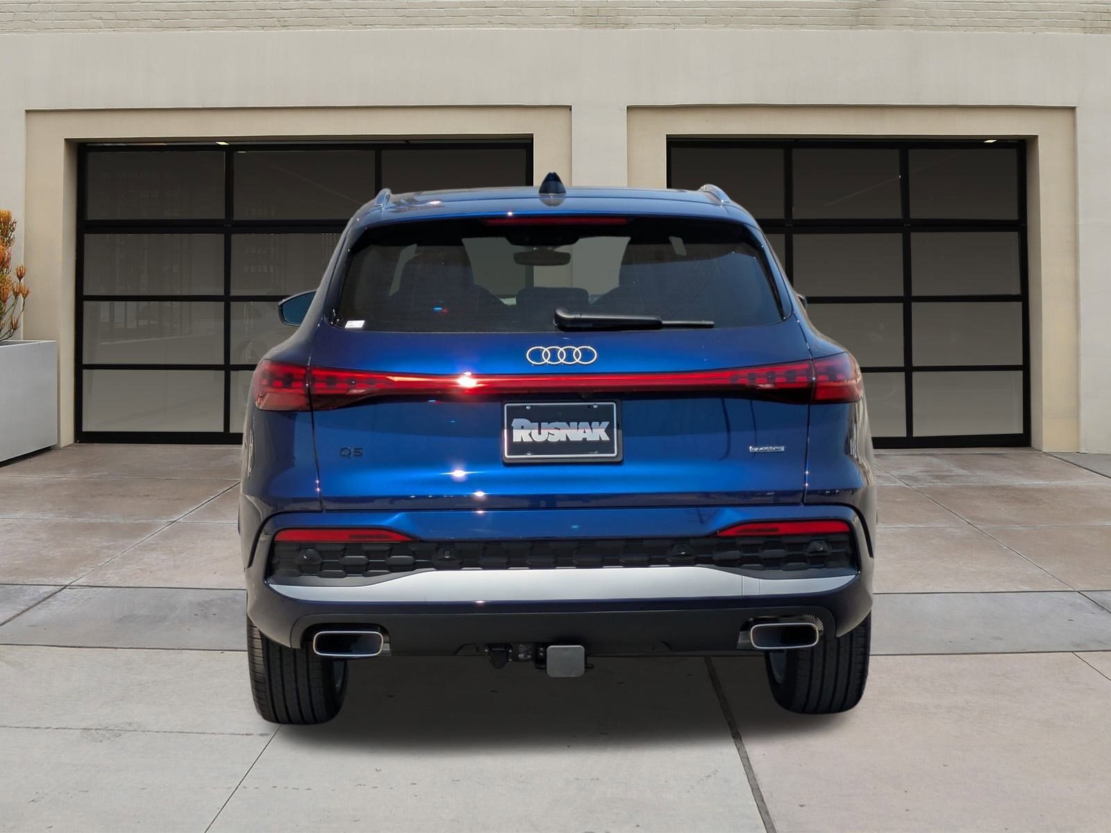 2025 Audi Q5 2.0T Premium Plus photo 2