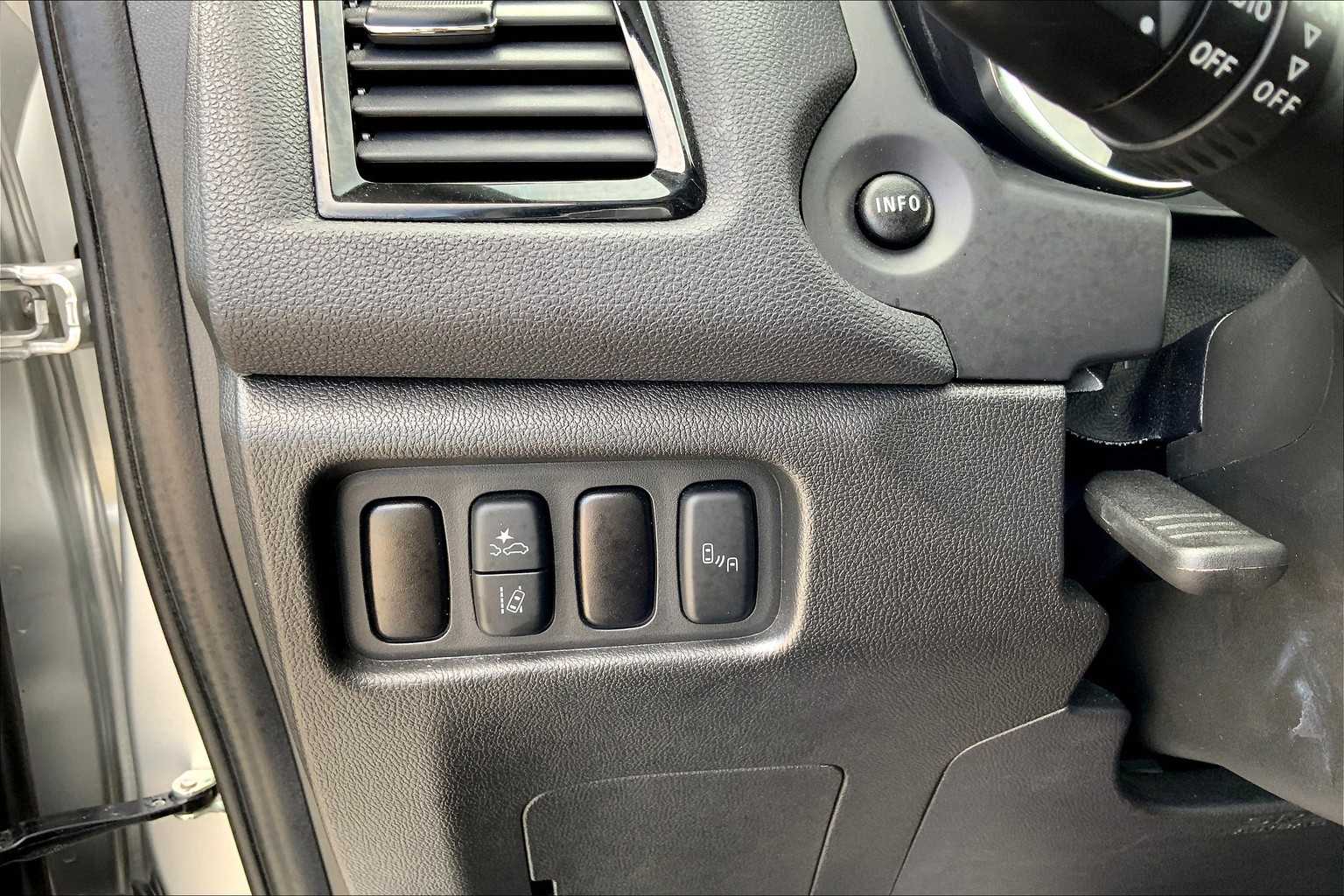 2024 Mitsubishi Outlander Sport SE photo 29