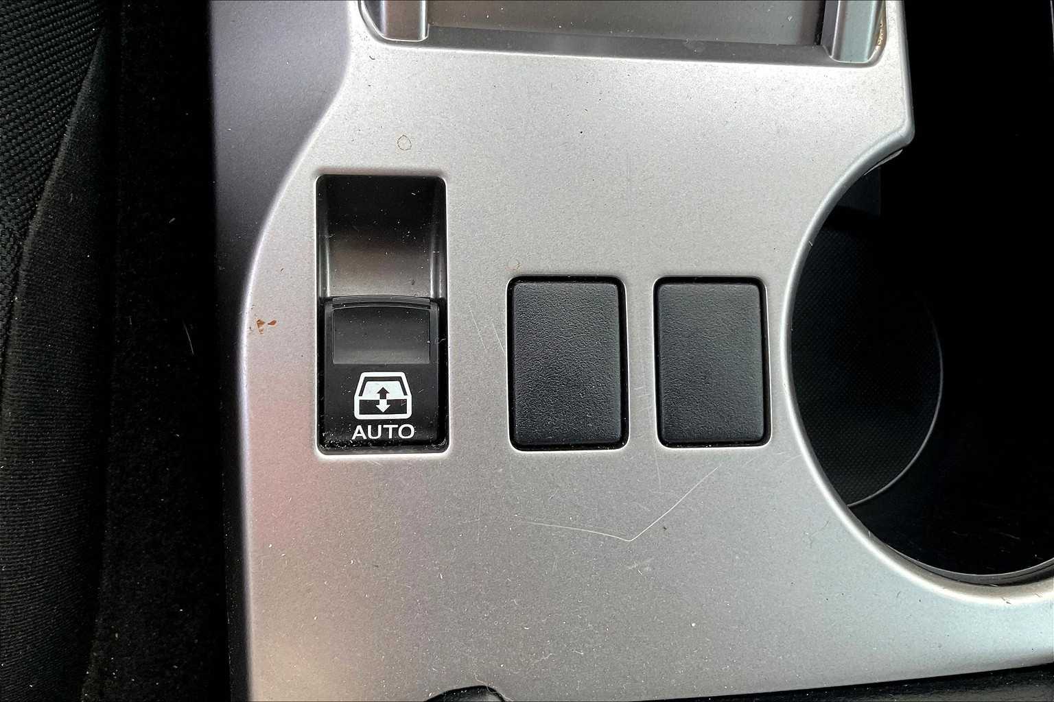2024 Toyota 4Runner SR5 photo 31