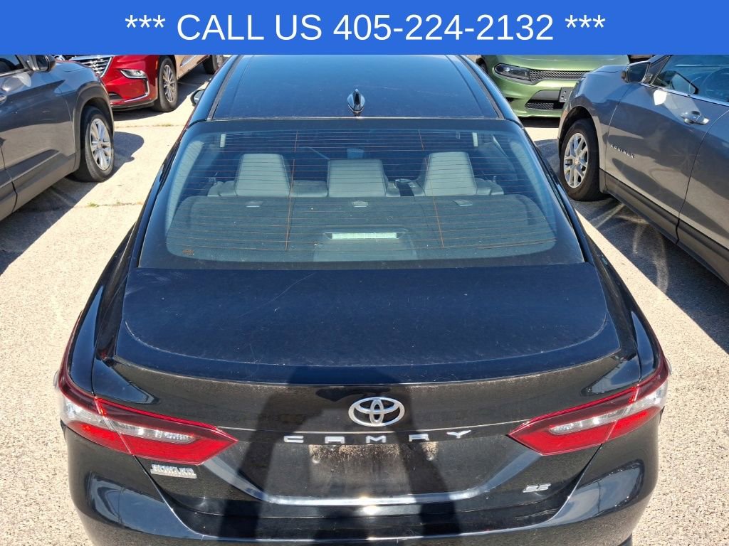 2021 Toyota Camry SE photo 14