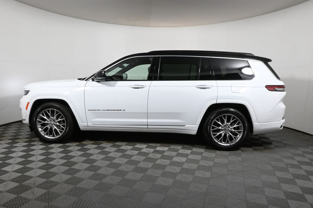 2025 Jeep Grand Cherokee L Summit photo 2