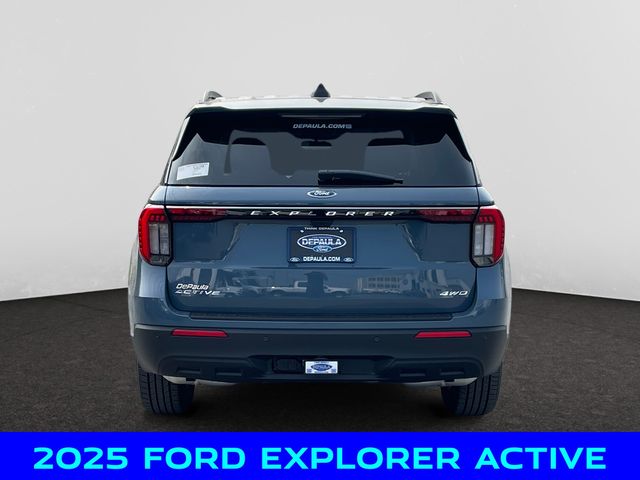 2025 Ford Explorer photo 4
