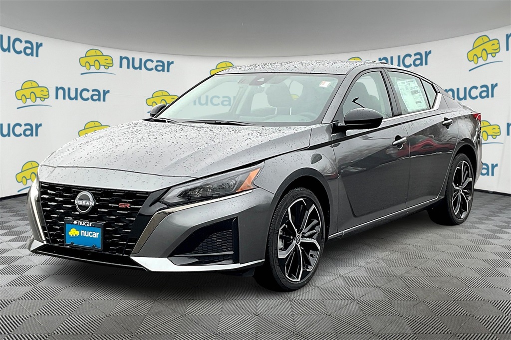 2025 Nissan Altima 2.5 SR photo 3