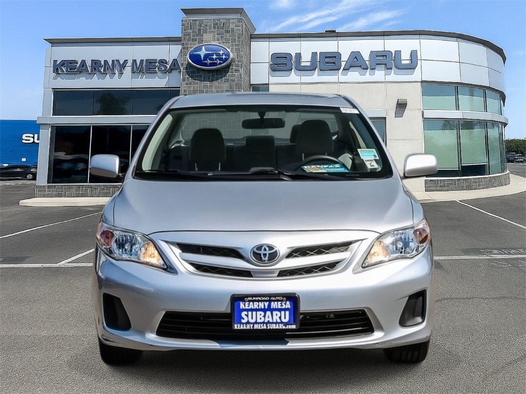 2012 Toyota Corolla LE photo 2