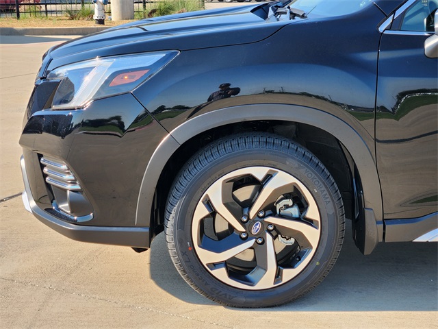 2022 Subaru Forester Touring photo 7