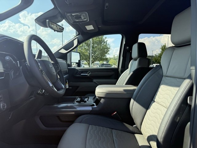2025 Chevrolet Silverado 2500HD ZR2 photo 14