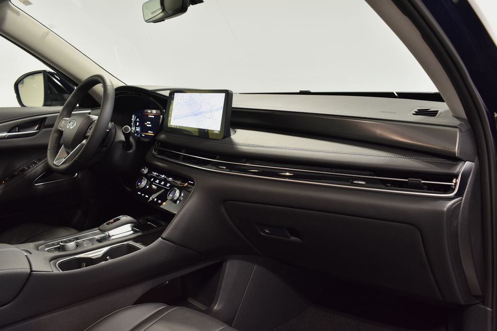 2026 Infiniti QX60 Luxe AWD photo 16