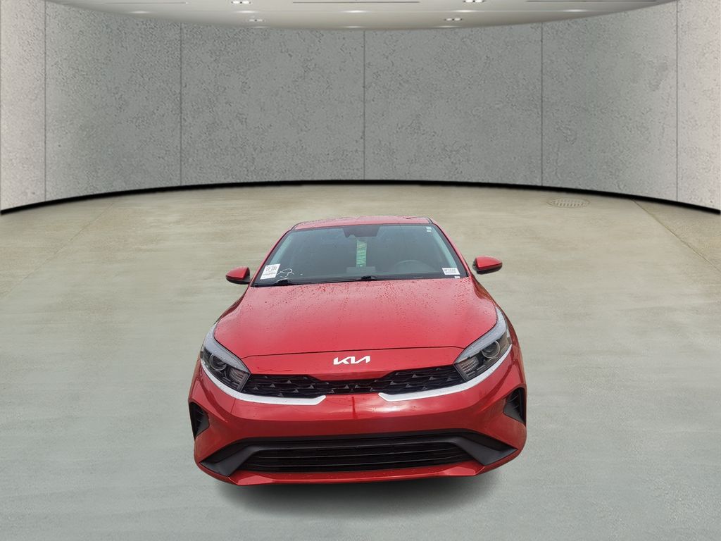 2024 Kia Forte LXS photo 3