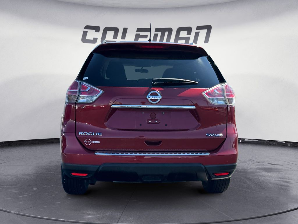 2016 Nissan Rogue SV photo 4