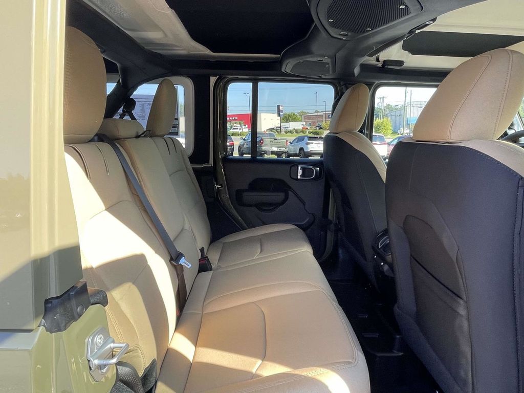2025 Jeep Wrangler Willys 4xe photo 15