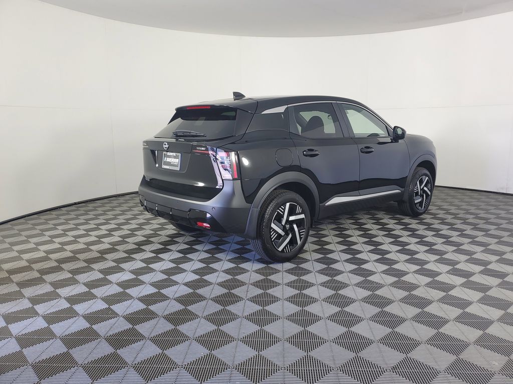 2025 Nissan Kicks SV photo 2