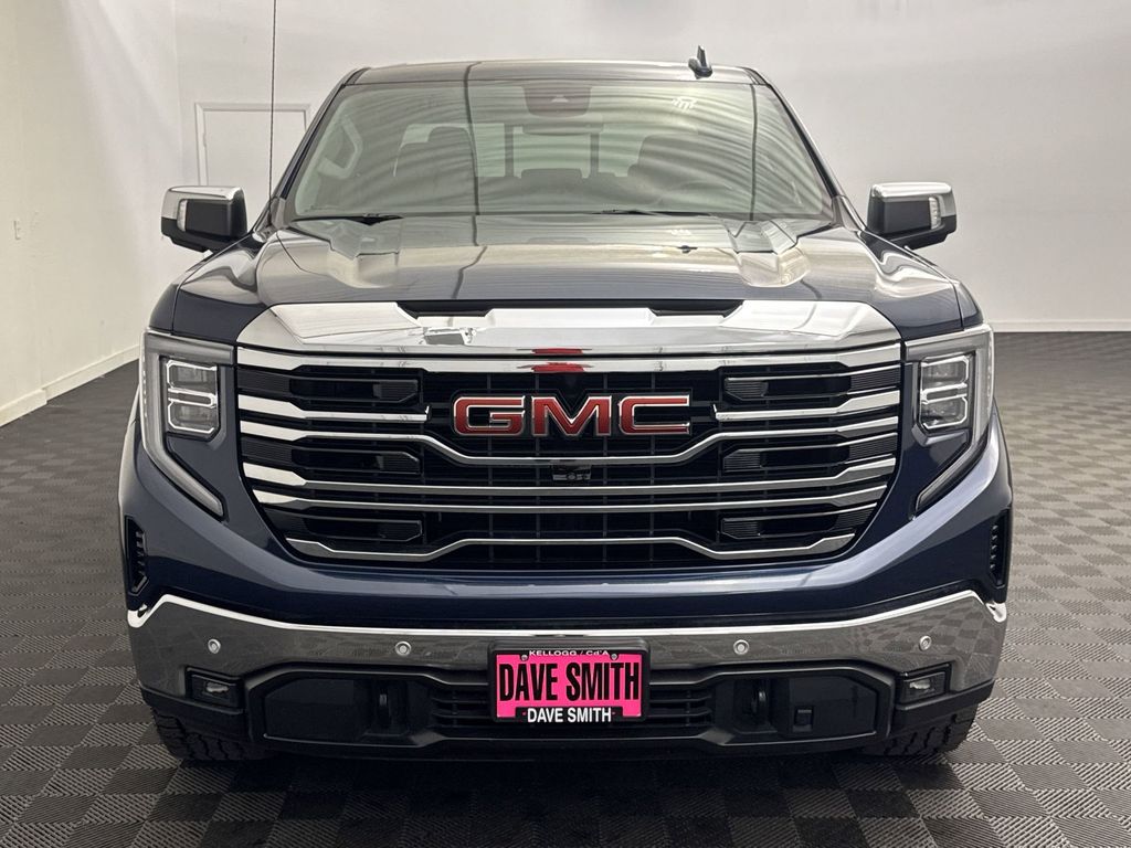 2023 Gmc Sierra 1500 SLT photo 3