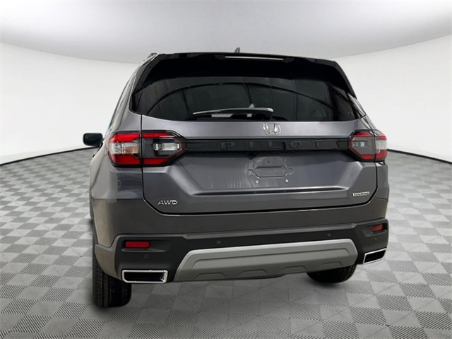 2025 Honda Pilot Touring photo 4