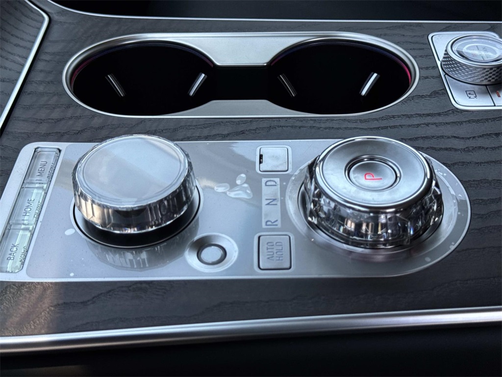 2026 Genesis GV80 2.5T Advanced photo 13