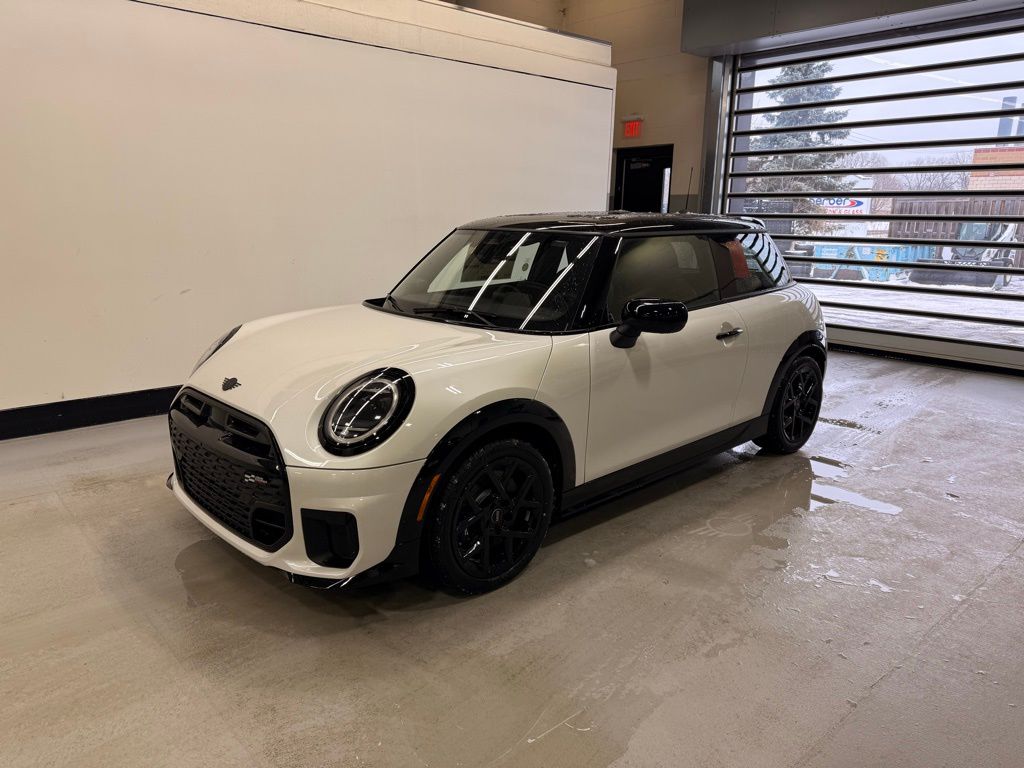 2026 MINI Hardtop 2 Door S's photo