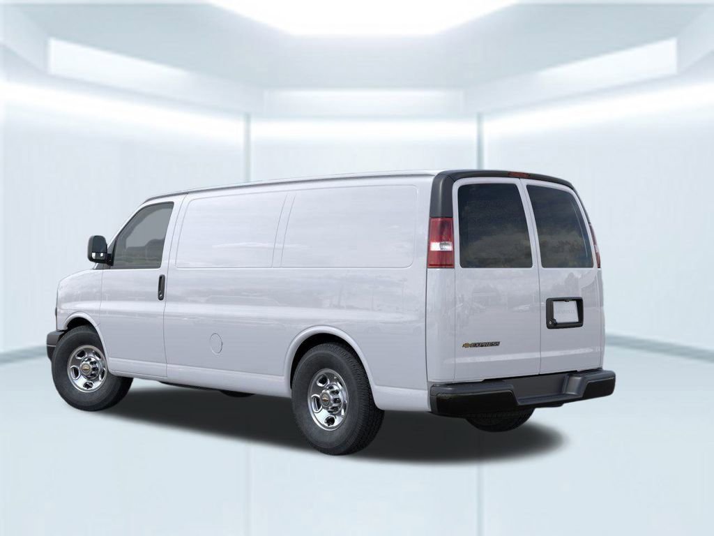 2025 Chevrolet Express Cargo 2500 photo 2