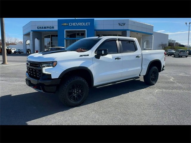 2023 Chevrolet Silverado 1500 ZR2 photo 3