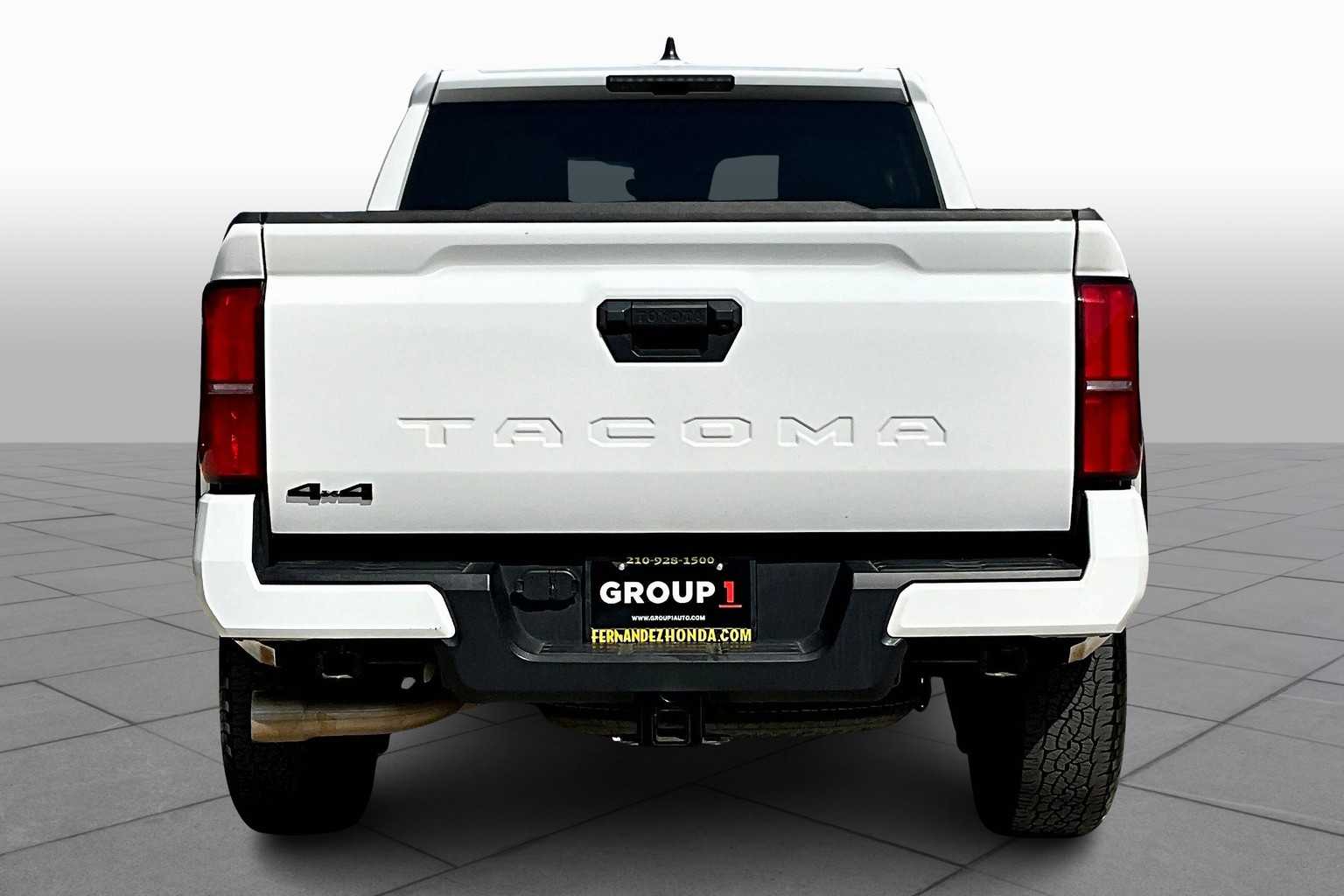 2024 Toyota Tacoma TRD photo 4