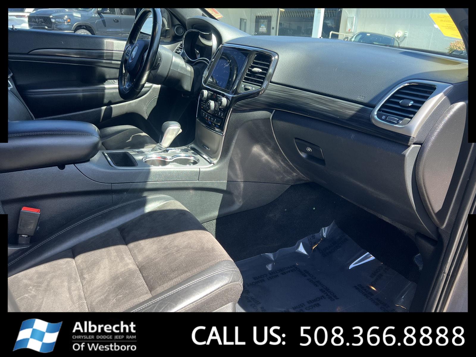 2021 Jeep Grand Cherokee Laredo X photo 19