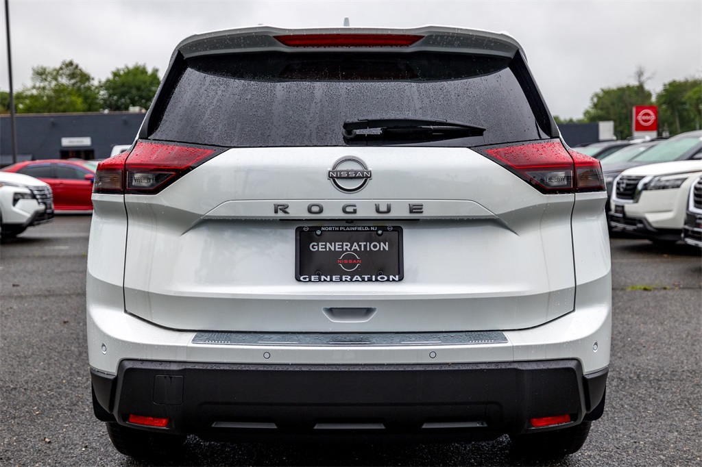 2025 Nissan Rogue SV photo 6