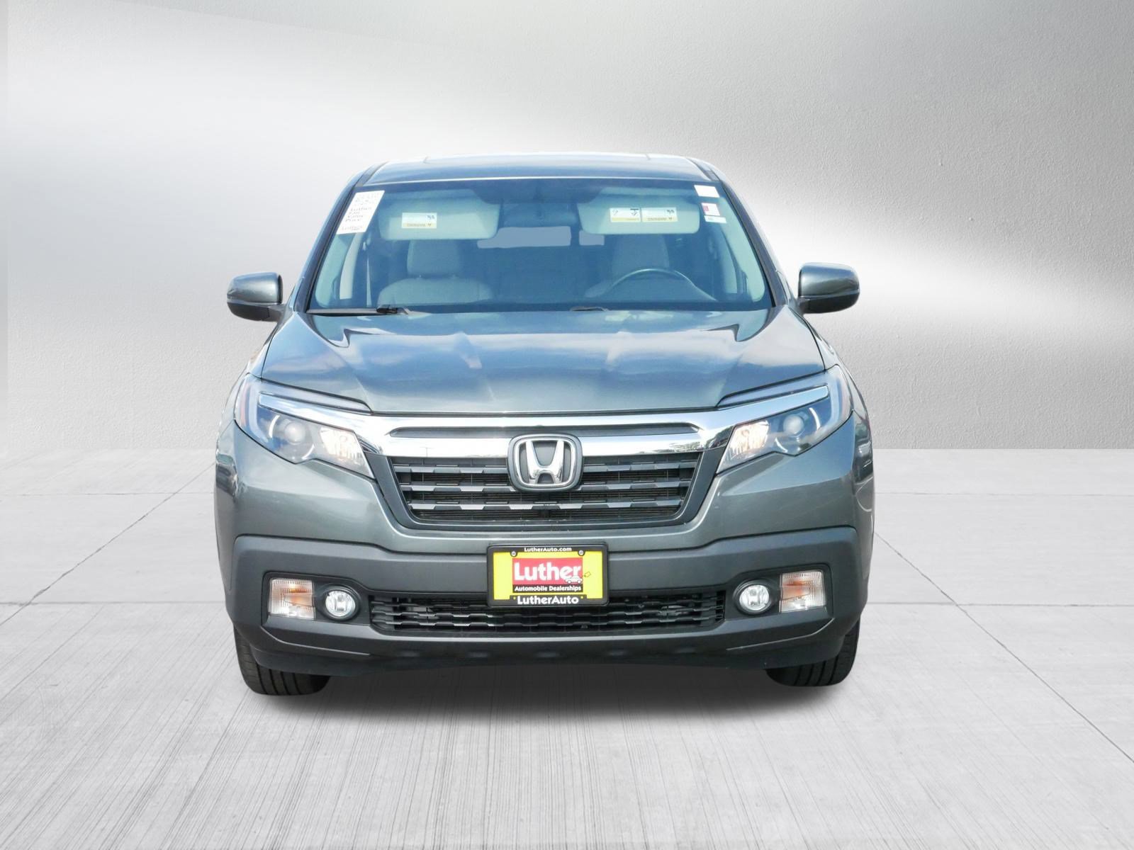 2019 Honda Ridgeline RTL photo 2
