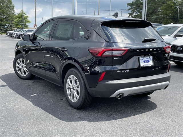 2025 Ford Escape Active photo 2