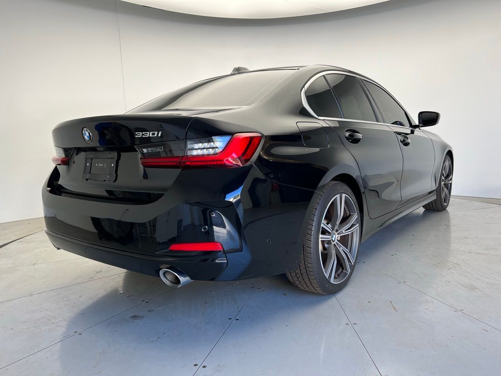 2023 Bmw 330i 3-Series photo 3
