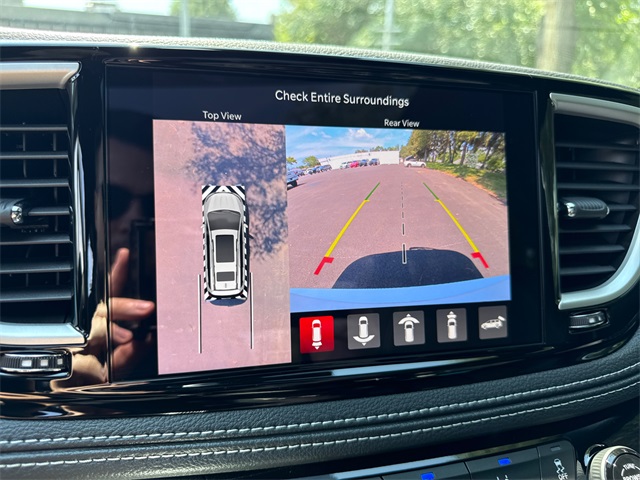 2026 Chrysler Pacifica photo 19