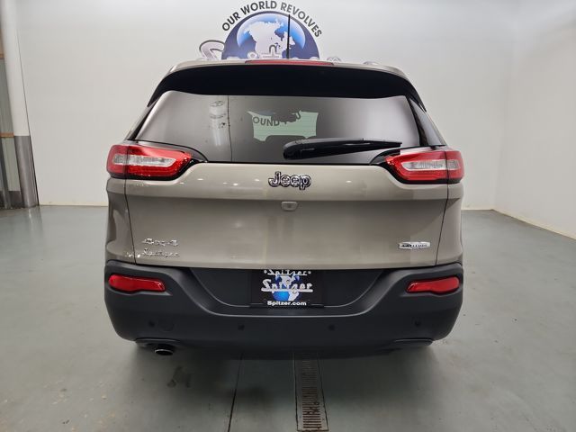 2017 Jeep Cherokee Latitude photo 5