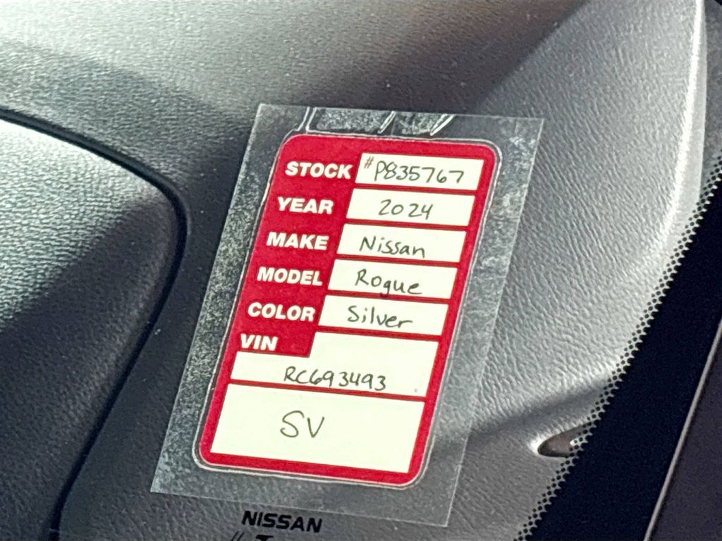 2024 Nissan Rogue SV photo 23
