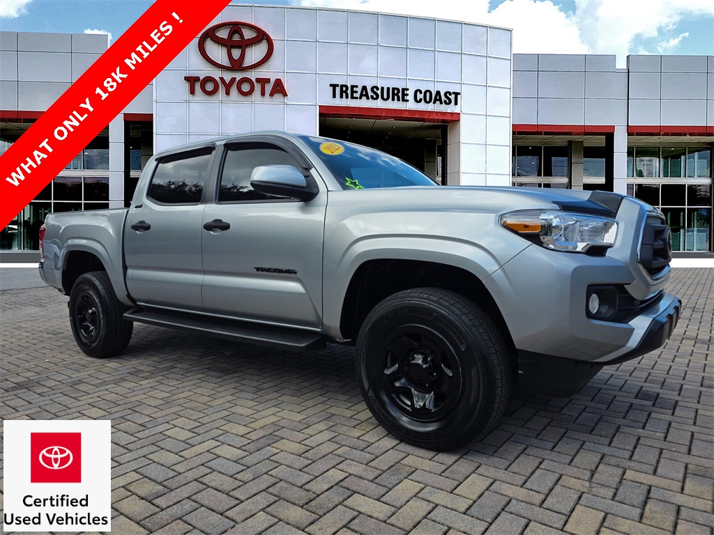 2023 Toyota Tacoma SR5's photo