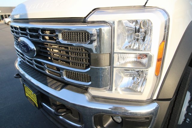 2024 Ford F-550 photo 9