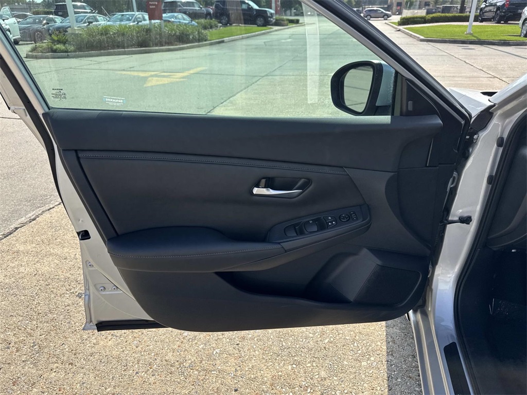 2021 Nissan Sentra SV photo 17