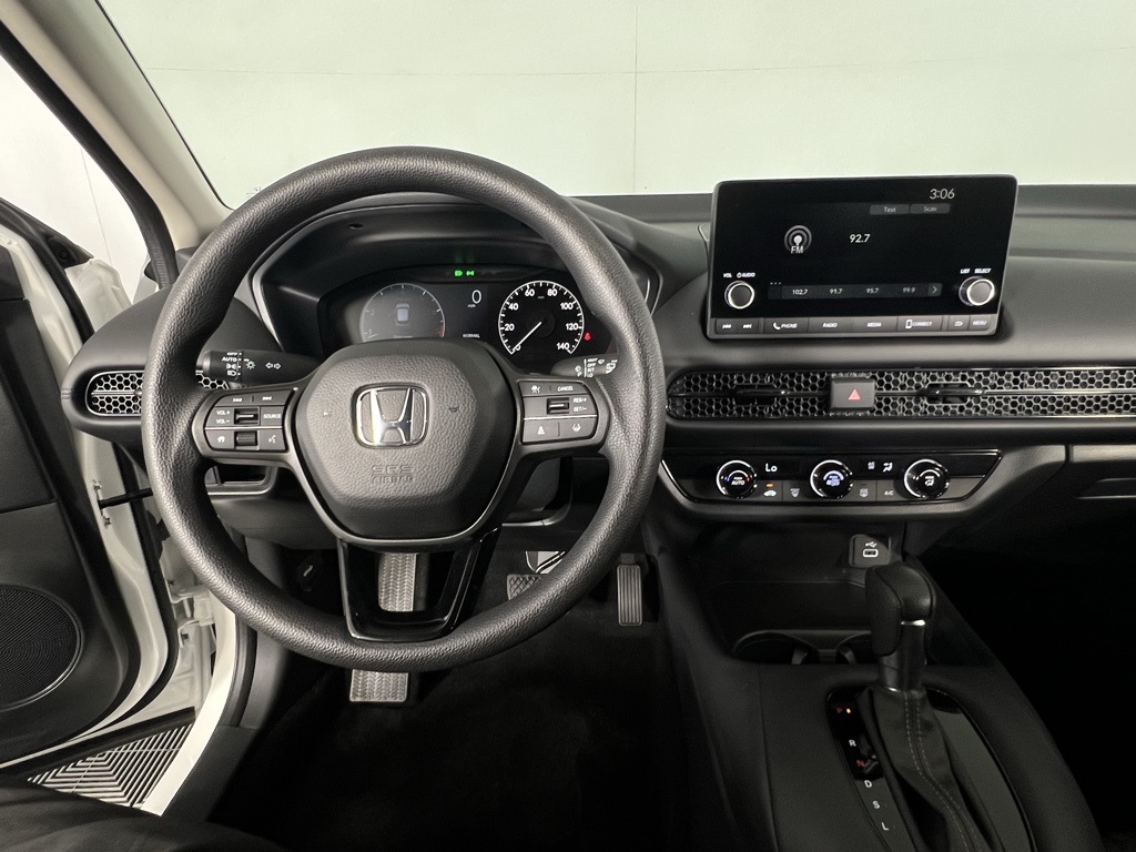 2025 Honda HR-V LX photo 12