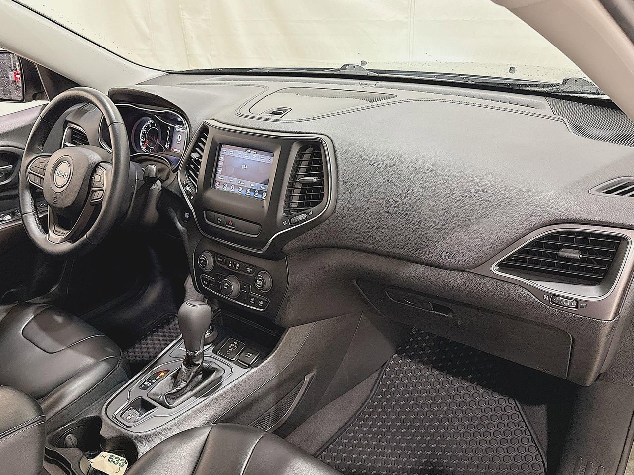 2019 Jeep Cherokee Latitude photo 22