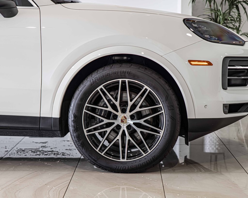 2025 PORSCHE CAYENNE - Image 10
