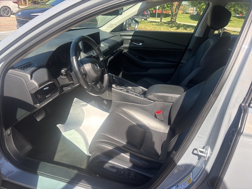 2024 Honda Accord EX-L Hybrid photo 9