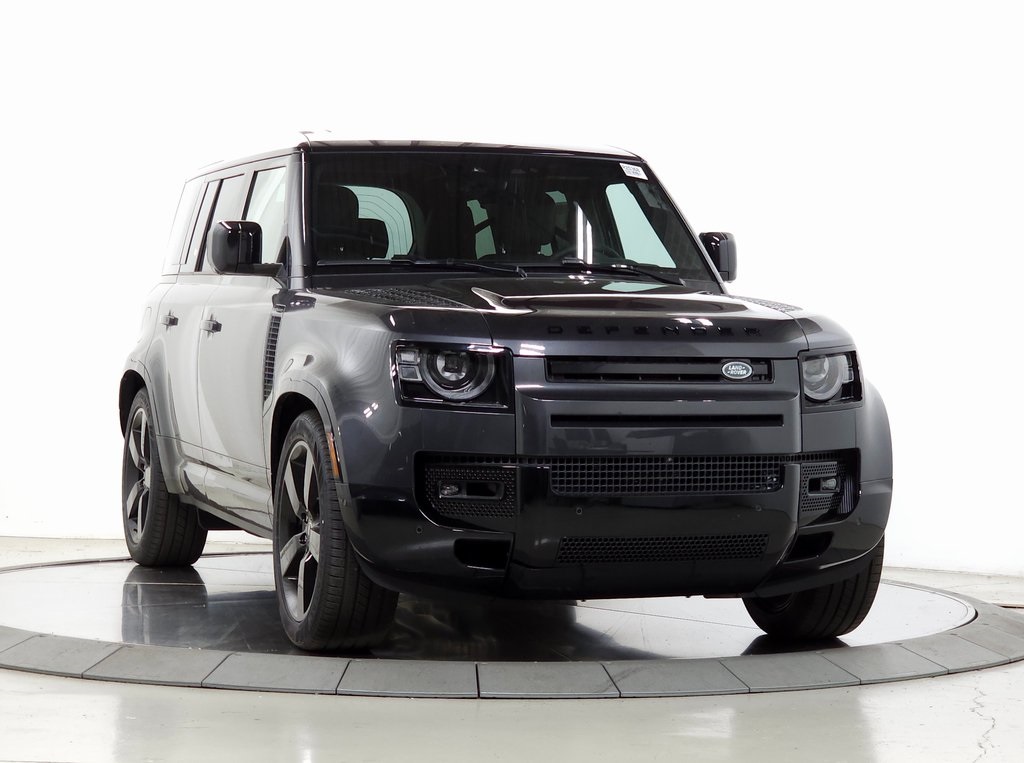 2025 Land Rover Defender 110 X-Dynamic SE photo 6