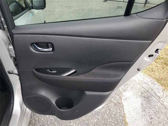 2022 Nissan Leaf SV Plus photo 30