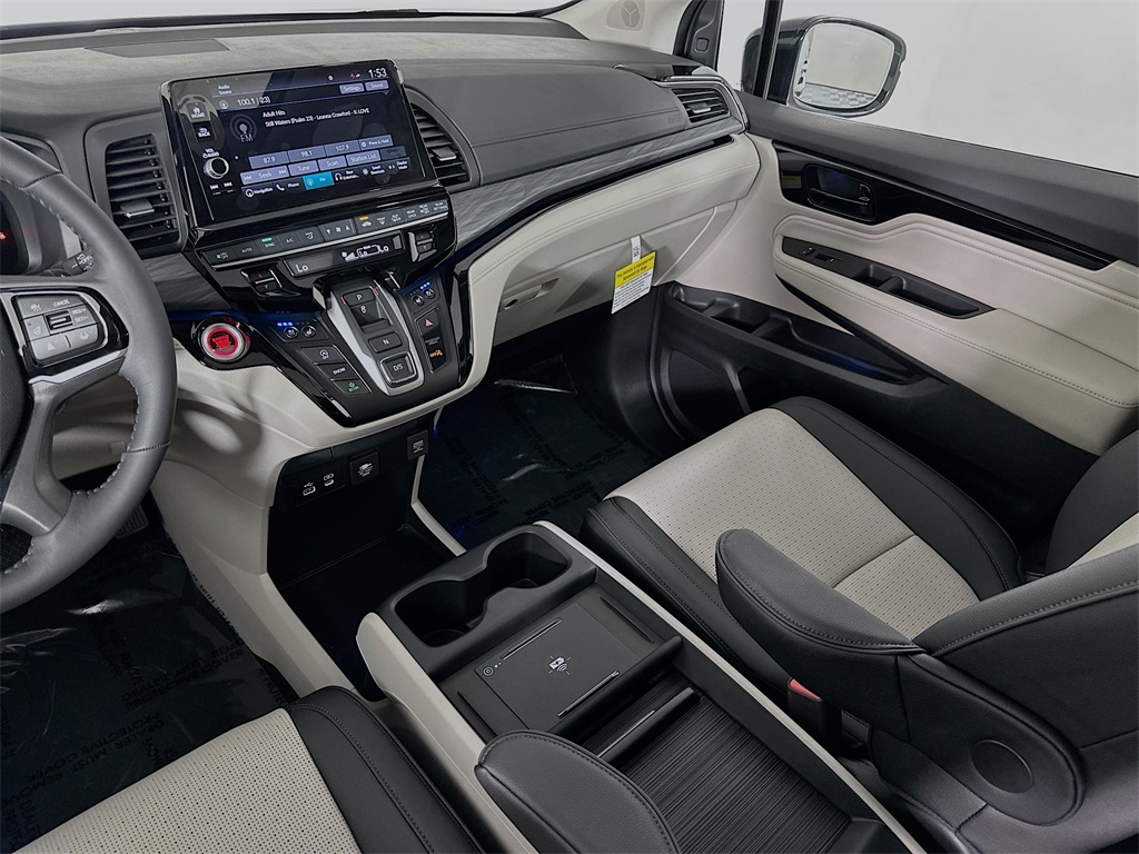 2026 Honda Odyssey Elite photo 25