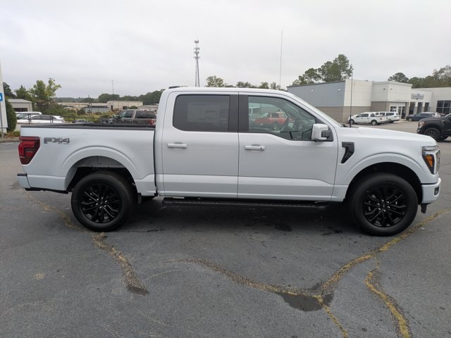 2025 Ford F-150 Lariat photo 3