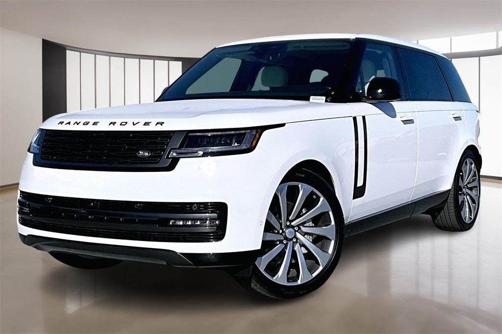 2025 Land Rover Range Rover SE's photo