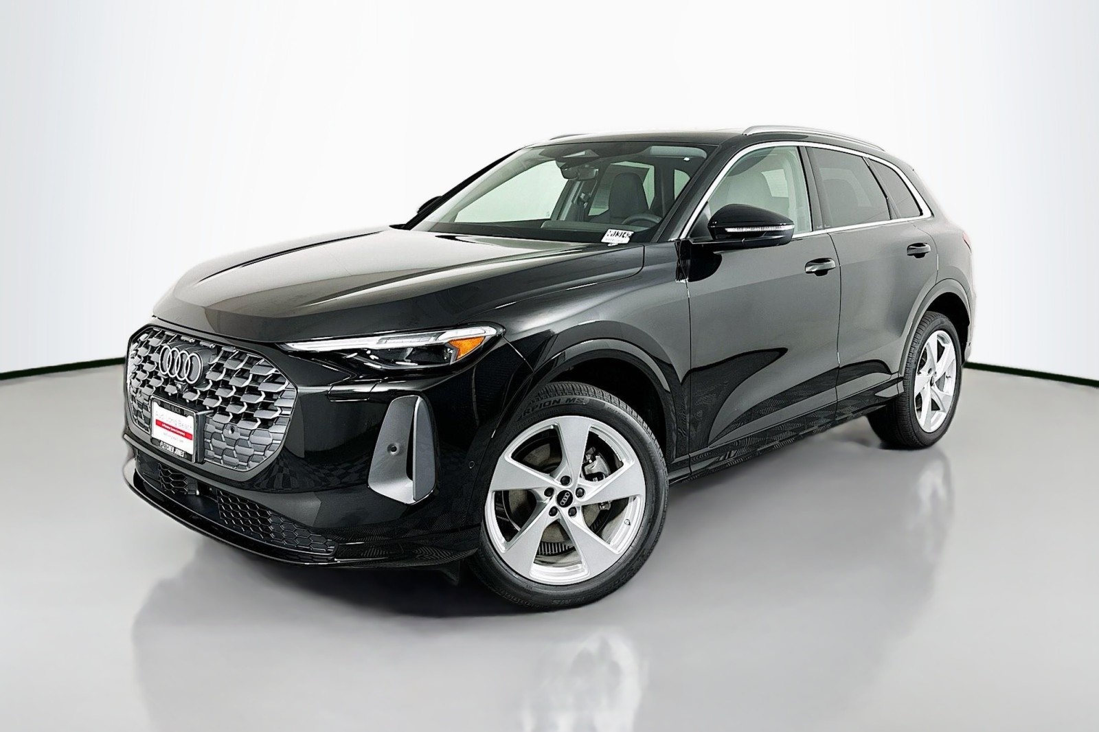 2025 Audi New Q5 Premium Plus's photo