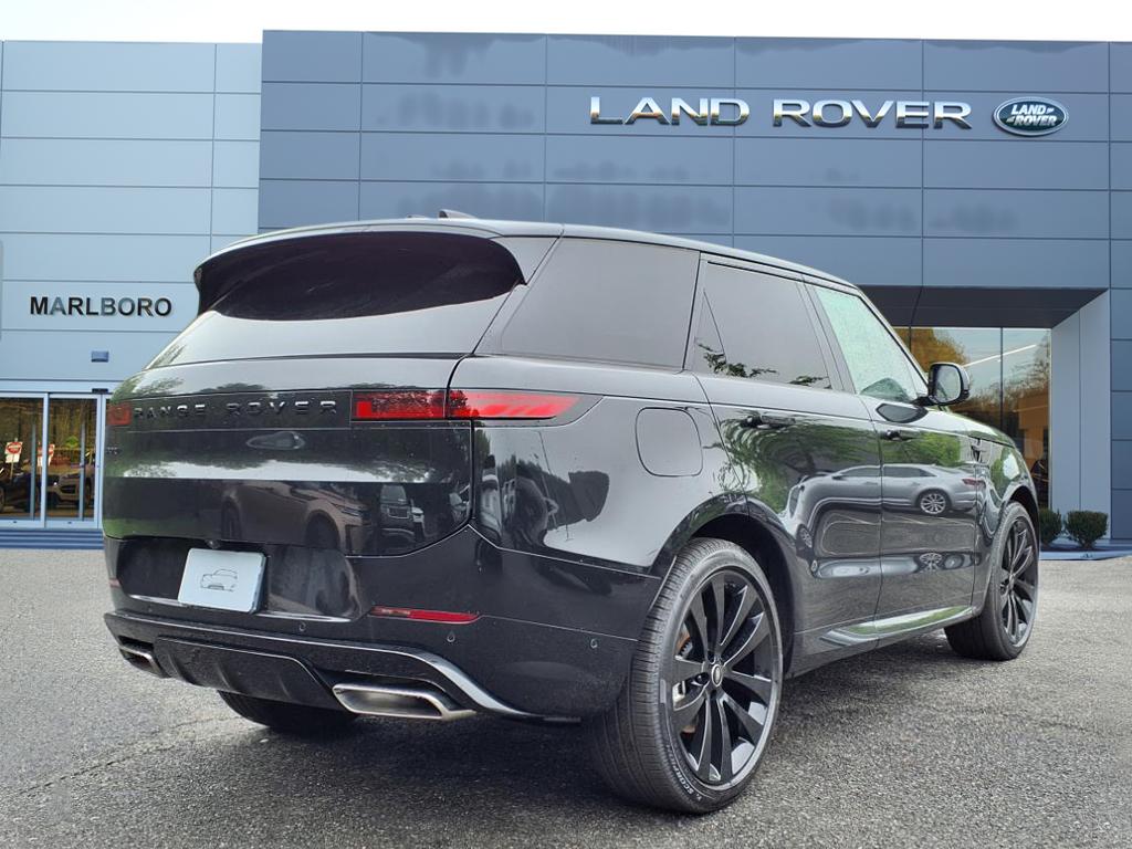 2025 Land Rover Range Rover Sport SE photo 2
