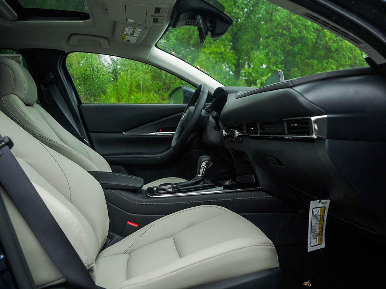 2025 Mazda CX-30 2.5 S Preferred photo 9