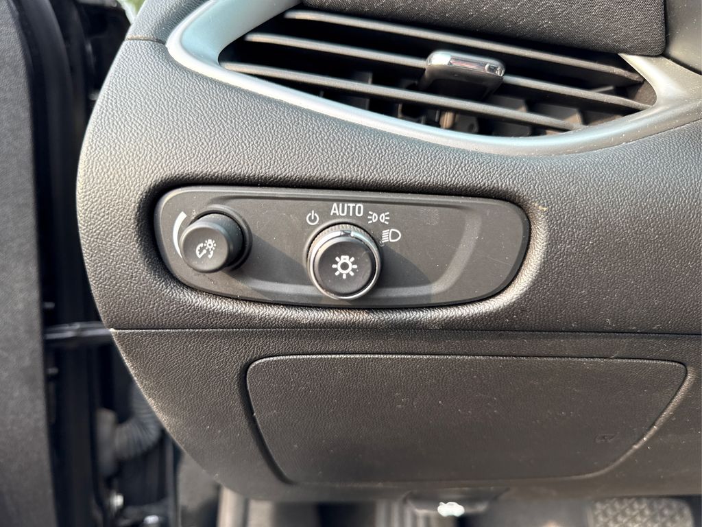 2024 Chevrolet Malibu 1LT photo 19